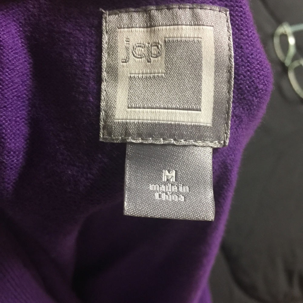 JCP size M unisex purple cardigan - Picture 2 of 3